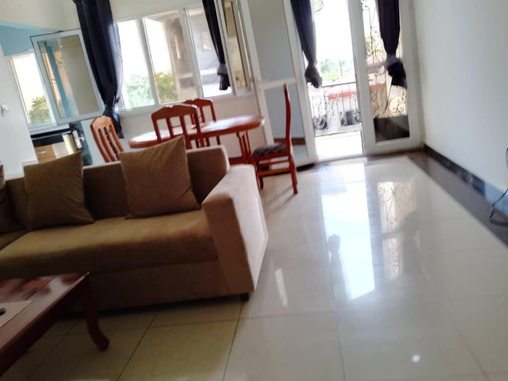 Résidence Rosalie Yaoundé Exterior foto
