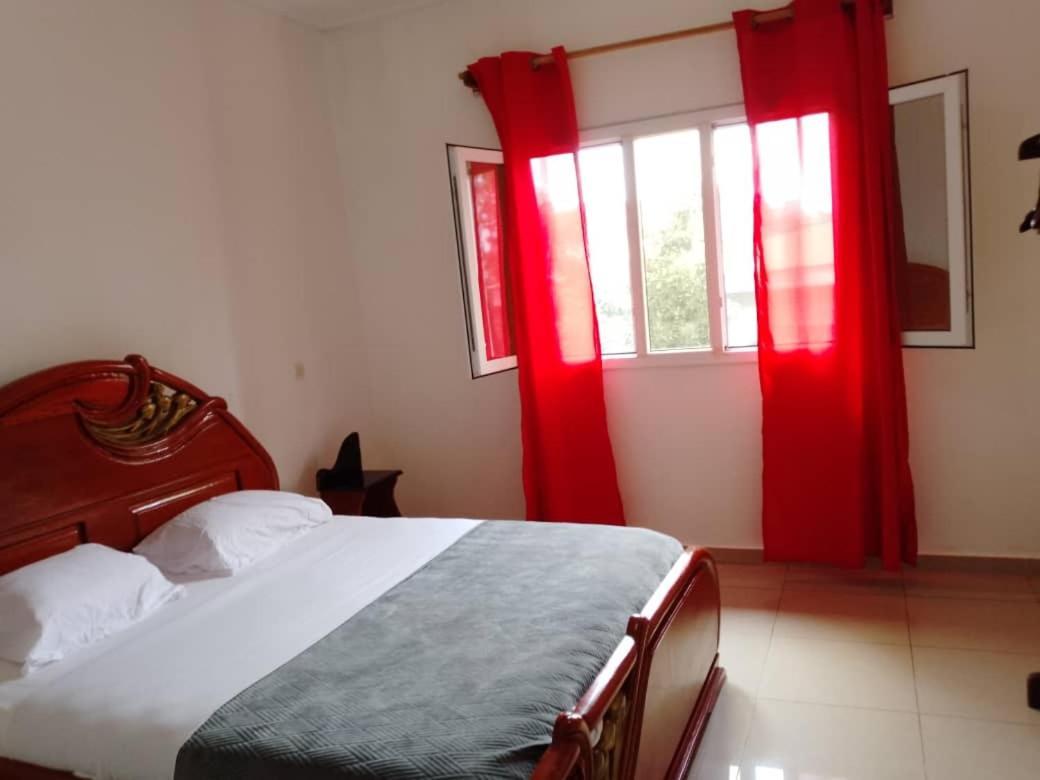 Résidence Rosalie Yaoundé Habitación foto