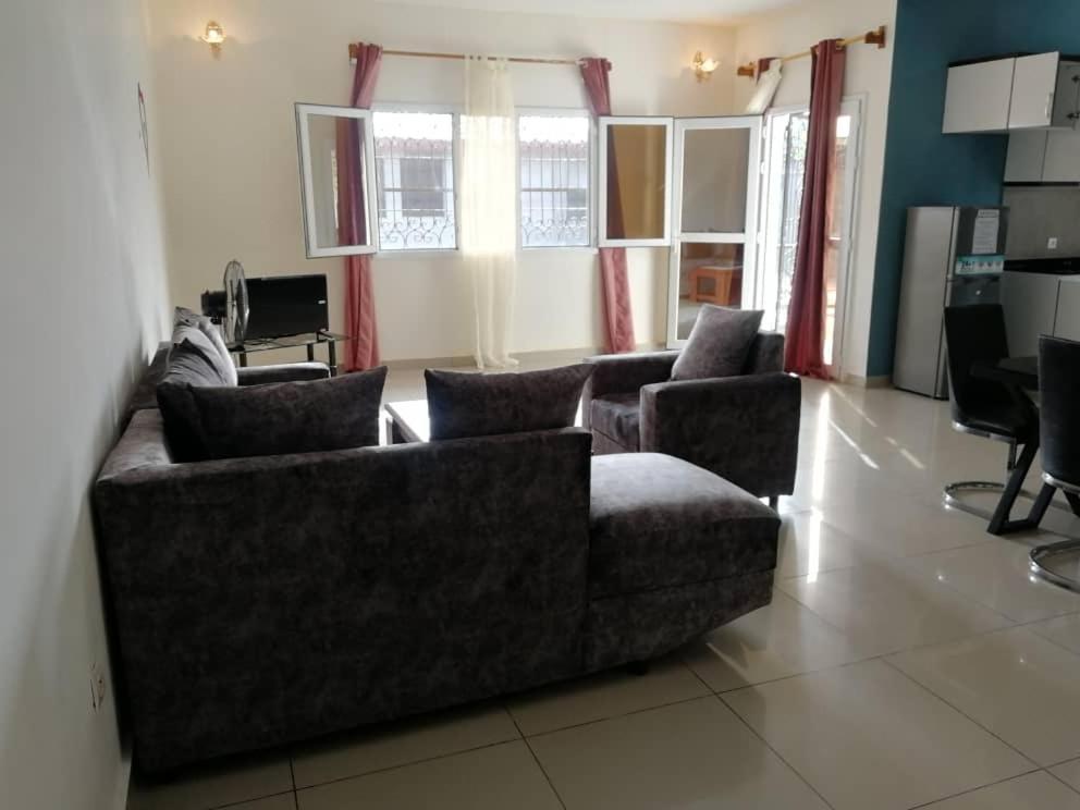 Résidence Rosalie Yaoundé Habitación foto